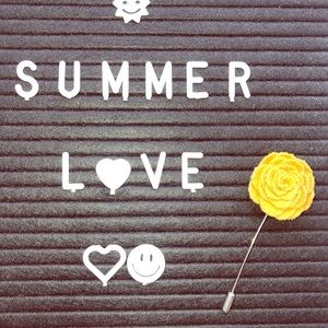 Vintage, hand-made Floral straight pin.